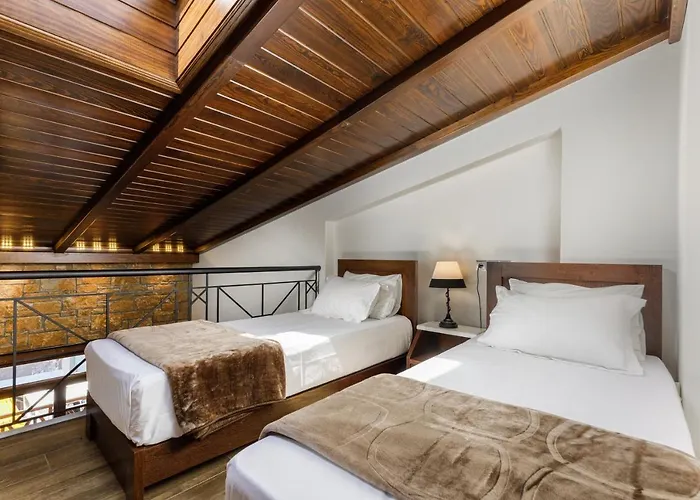 Arxontariki Suites